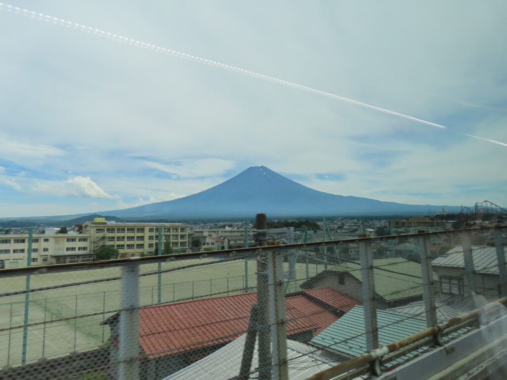 バスから見た富士山