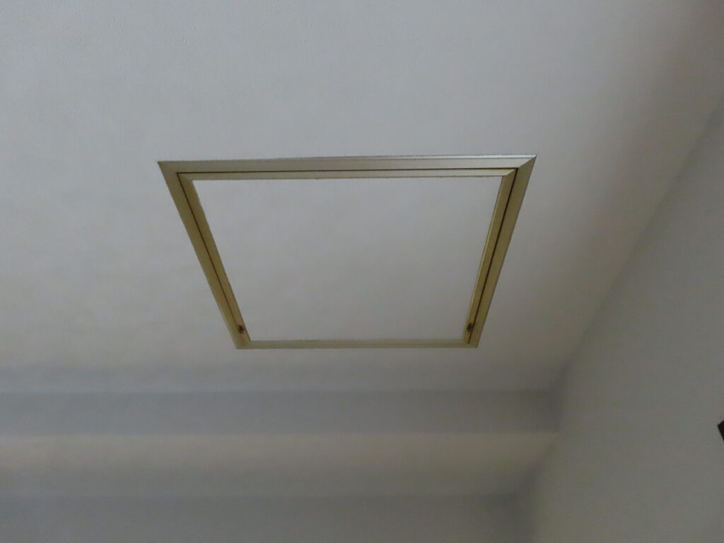 点検口