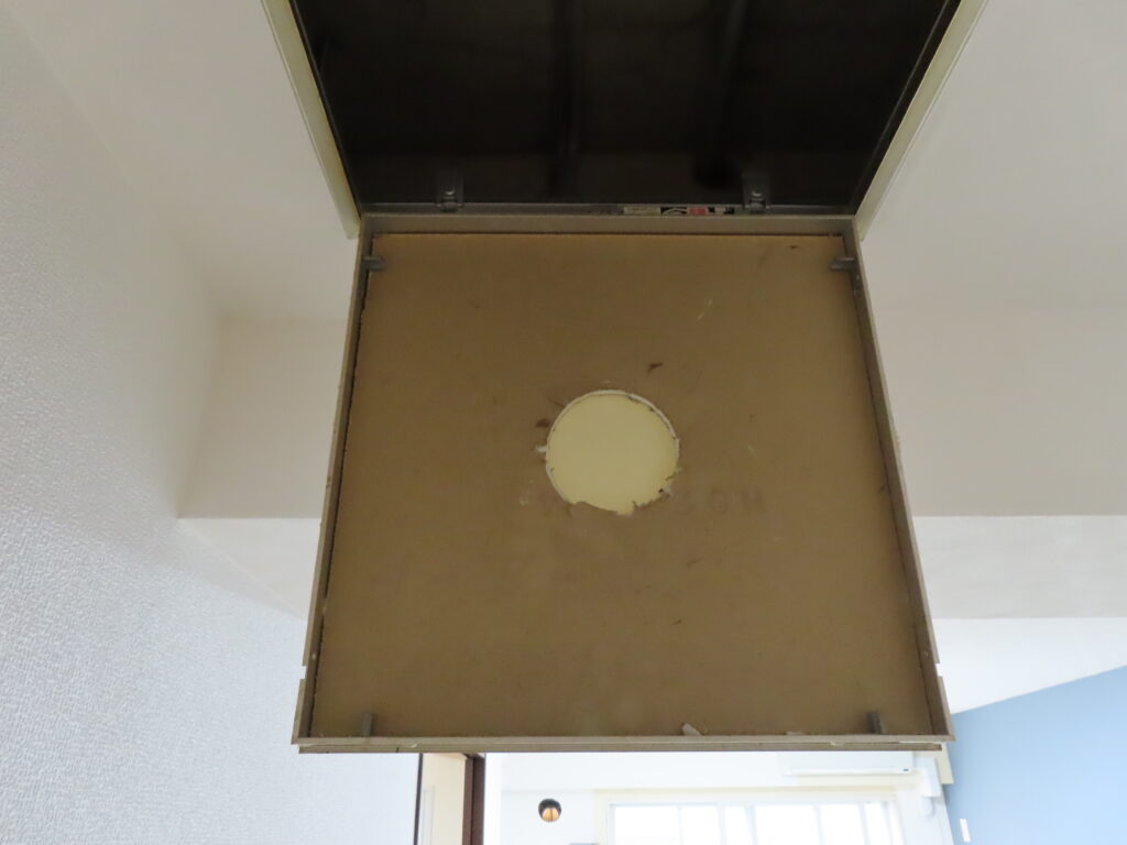 点検口の換気口