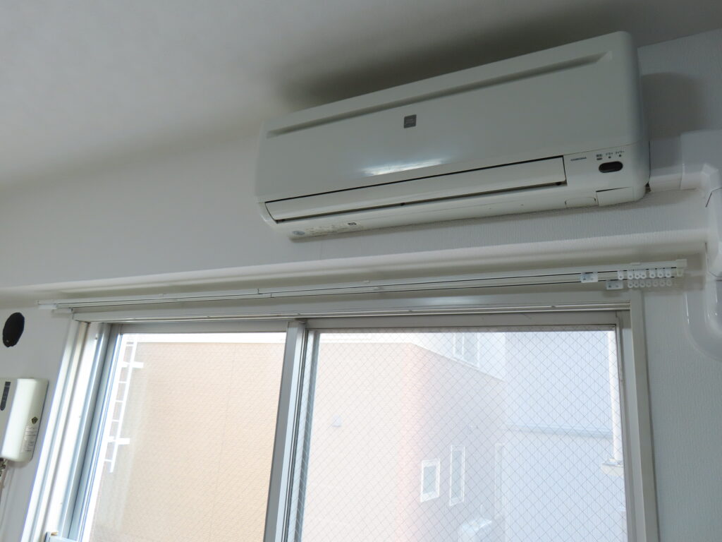 カーテンレール