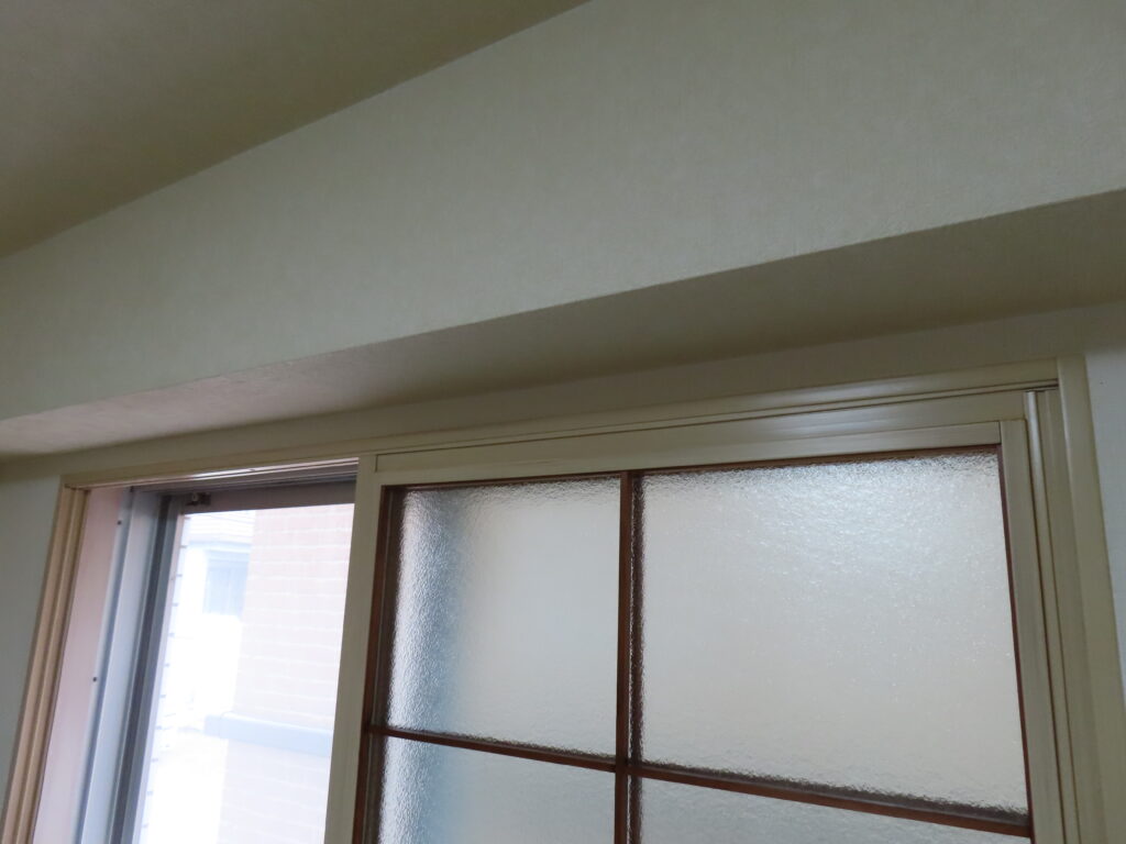 カーテンレール取付け