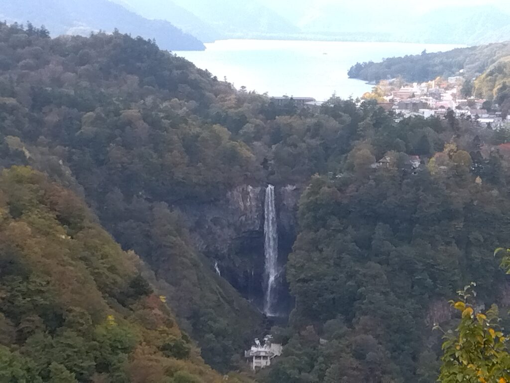 華厳の滝