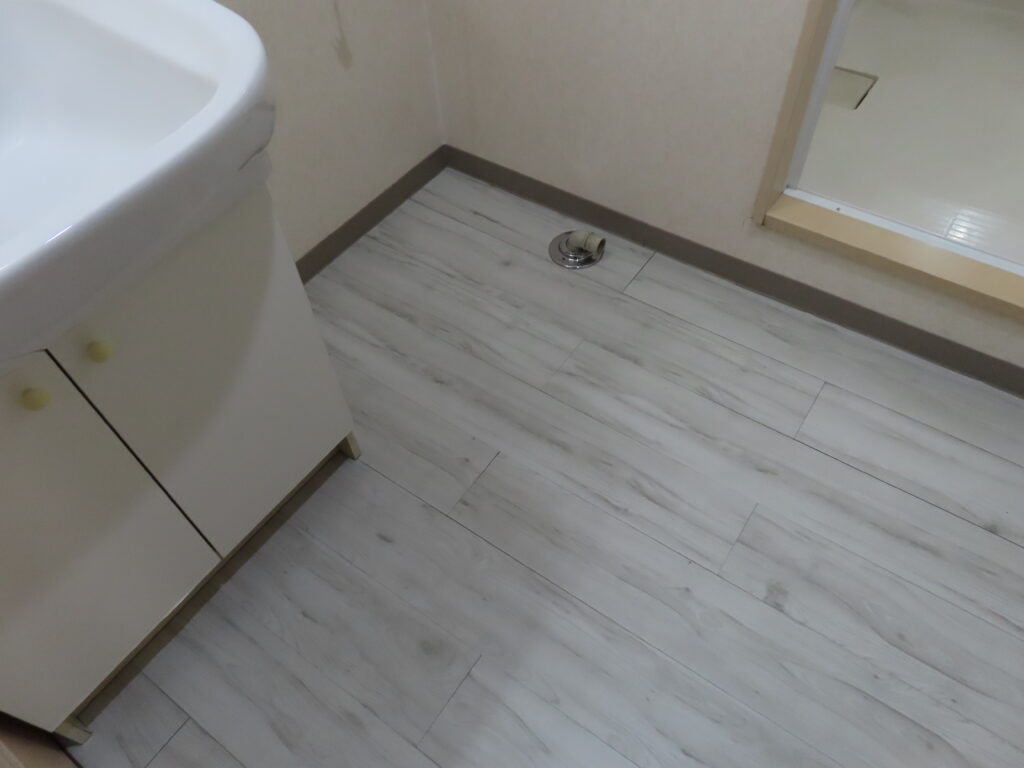 デコウッド
