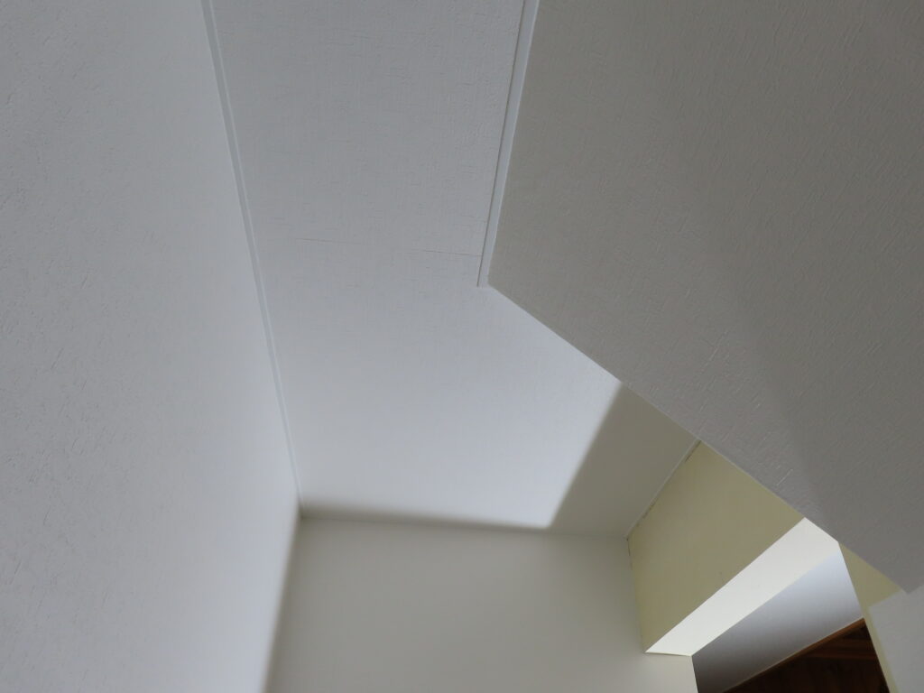 天井クロス貼り