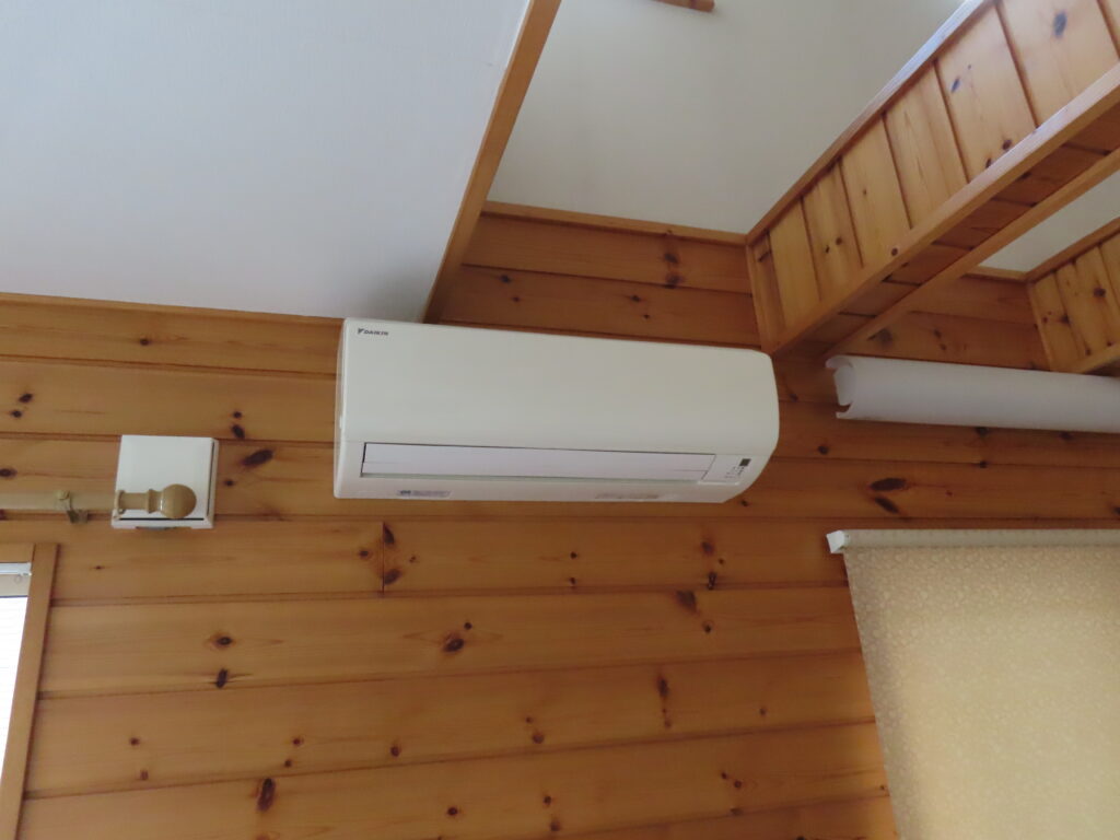 エアコン取り外し