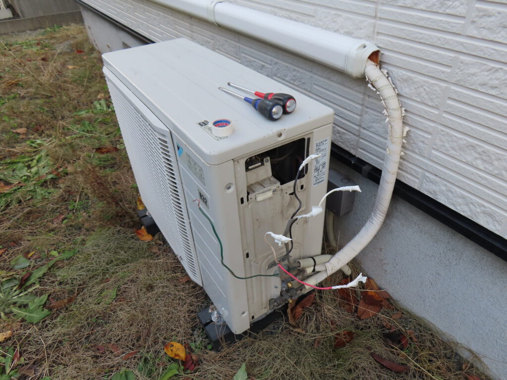 エアコン取り外し