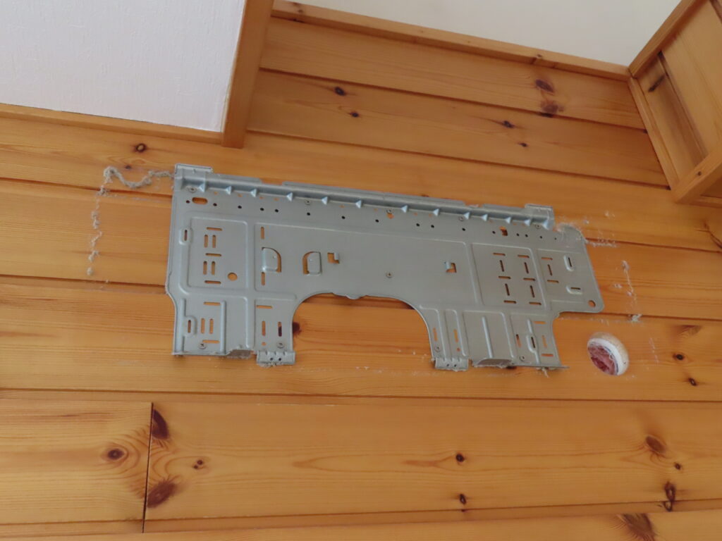 エアコン取り外し