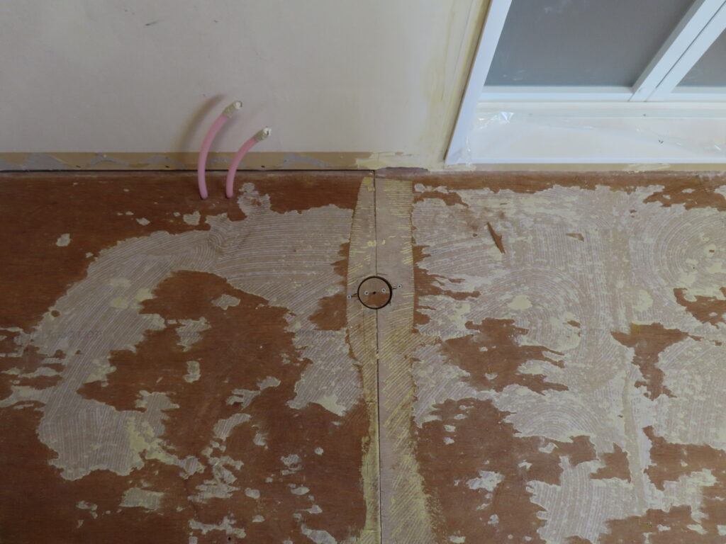 ユーティリティー床