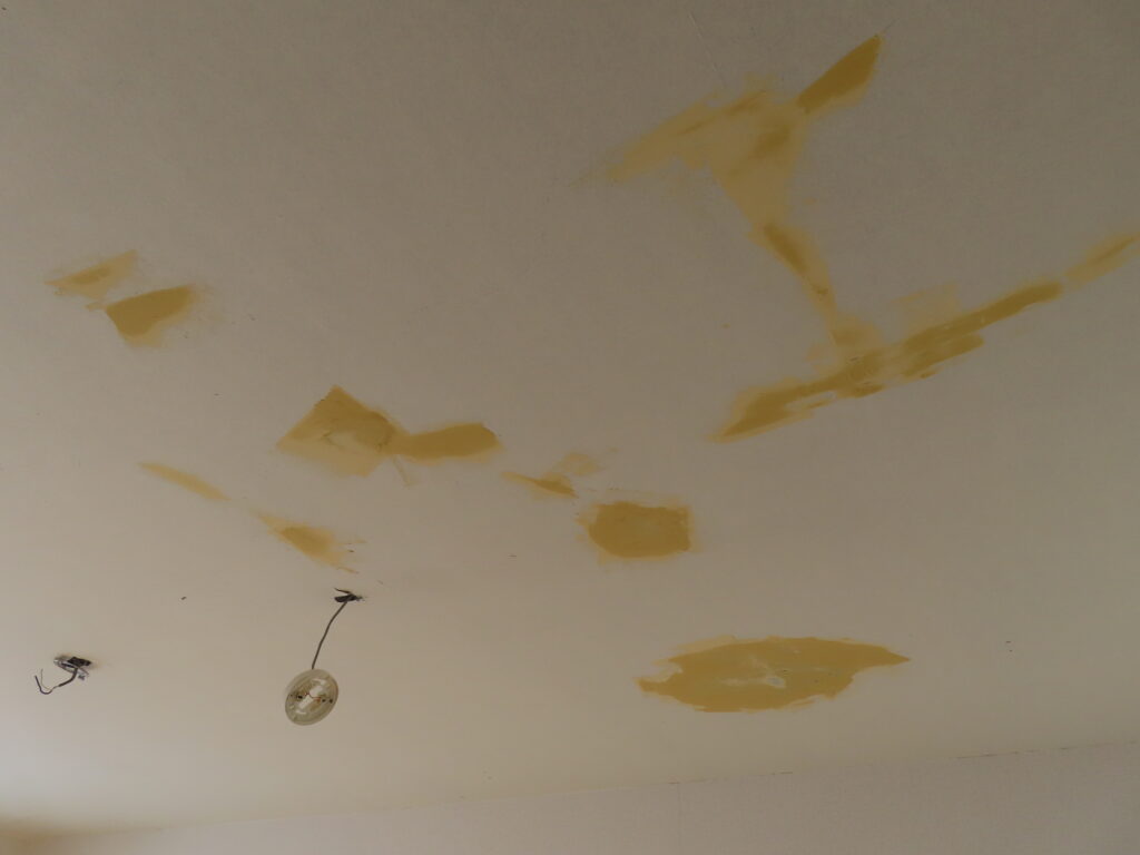 ３０３パテ塗り