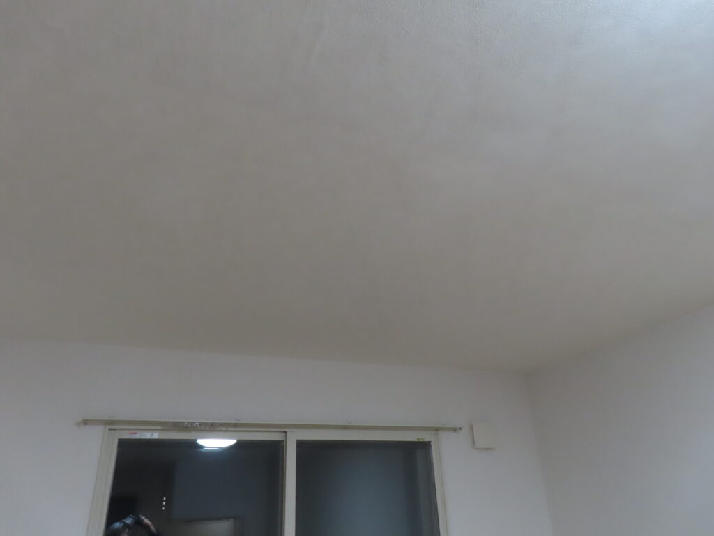 天井クロス貼り