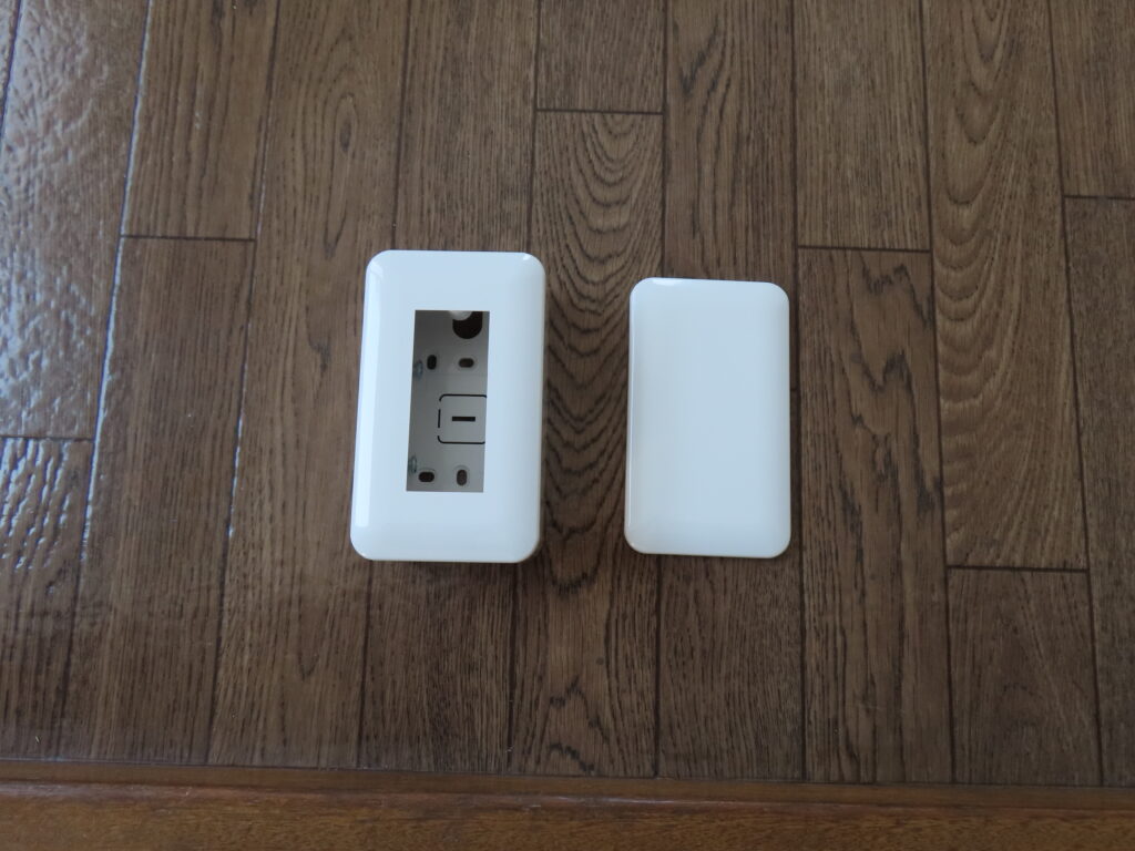 露出コンセントボックス