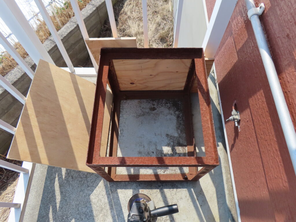 灯油タンク架台撤去