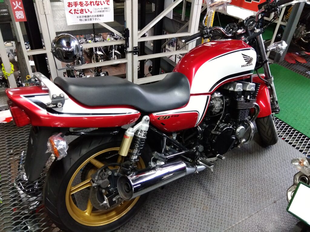 ＣＢ７５０Ｆ