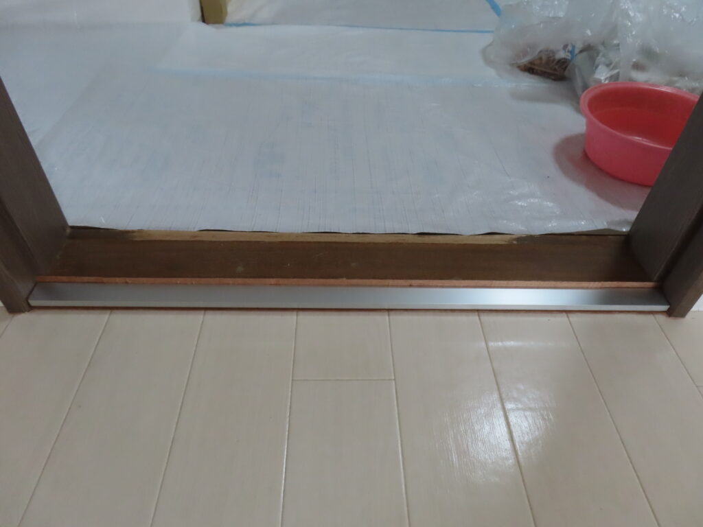 アルミアングル