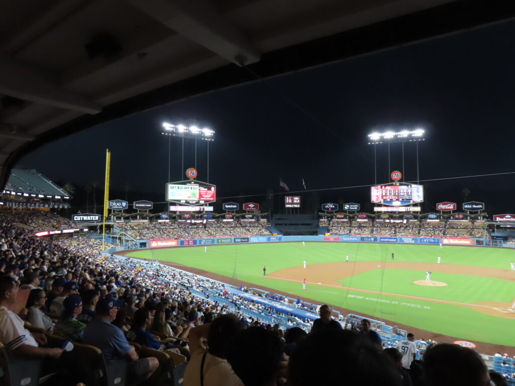 ドジャースタジアム