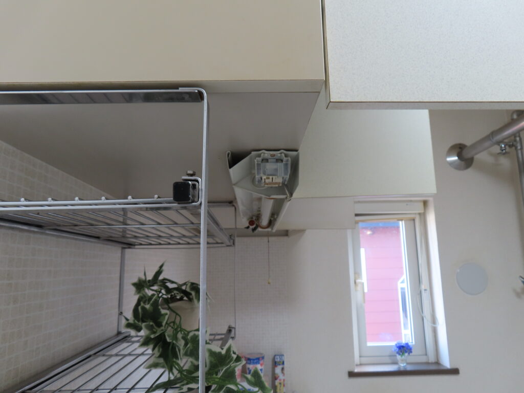 流し元灯